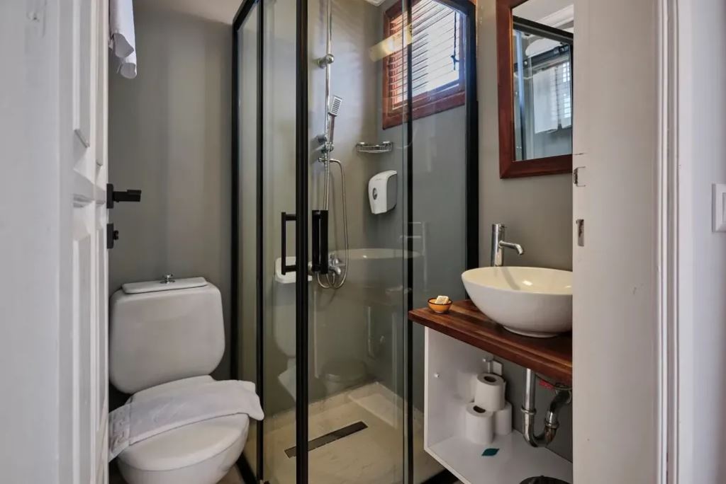 rooms-comfort-room