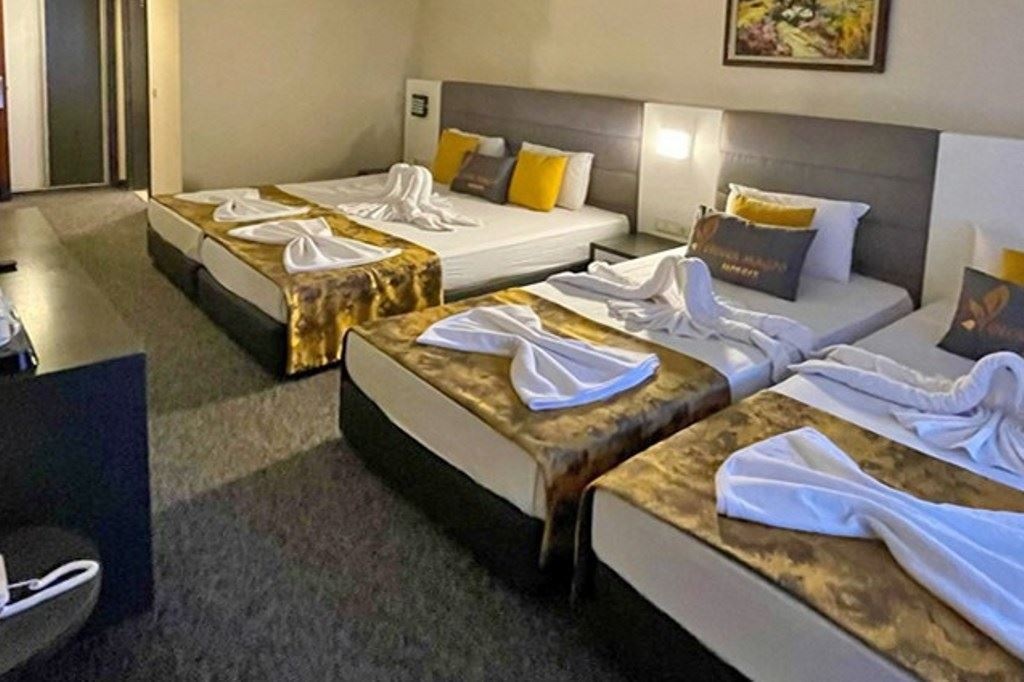 rooms-one-large-family-room