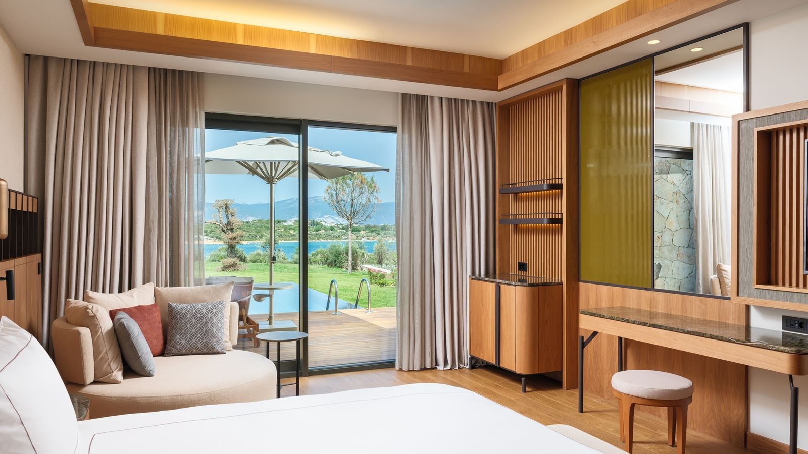 rooms-bayou-villa-1-bedroom-sea-view-1+1