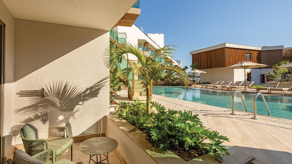 rooms-superior-pool-access