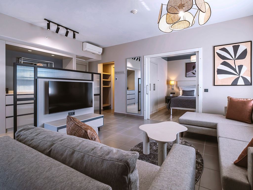 rooms-penthouse-suite-with-jacuzzi-direct-sea-and-ancient-theatre-view-+9