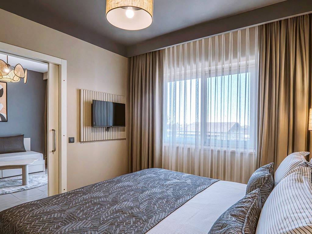 rooms-2-bedroom-deluxe-suite