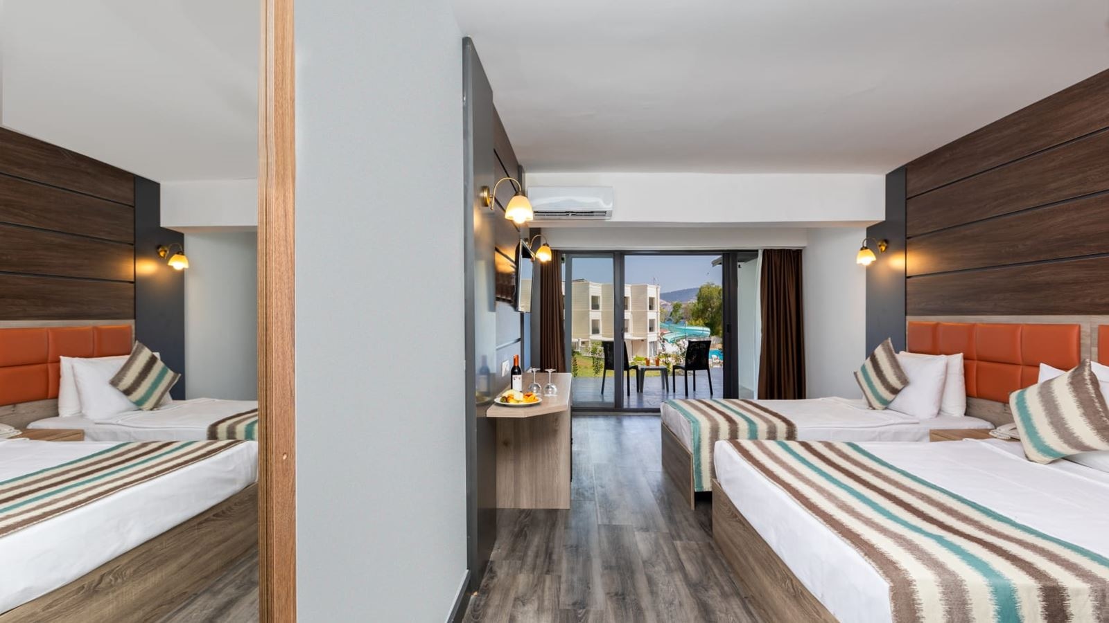 rooms-garden-room