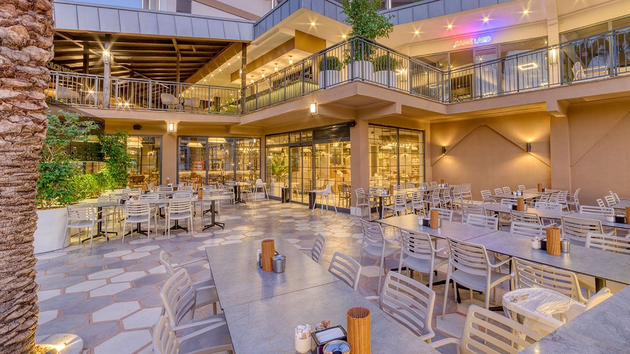 restaurants-seven-seas-main-restaurant