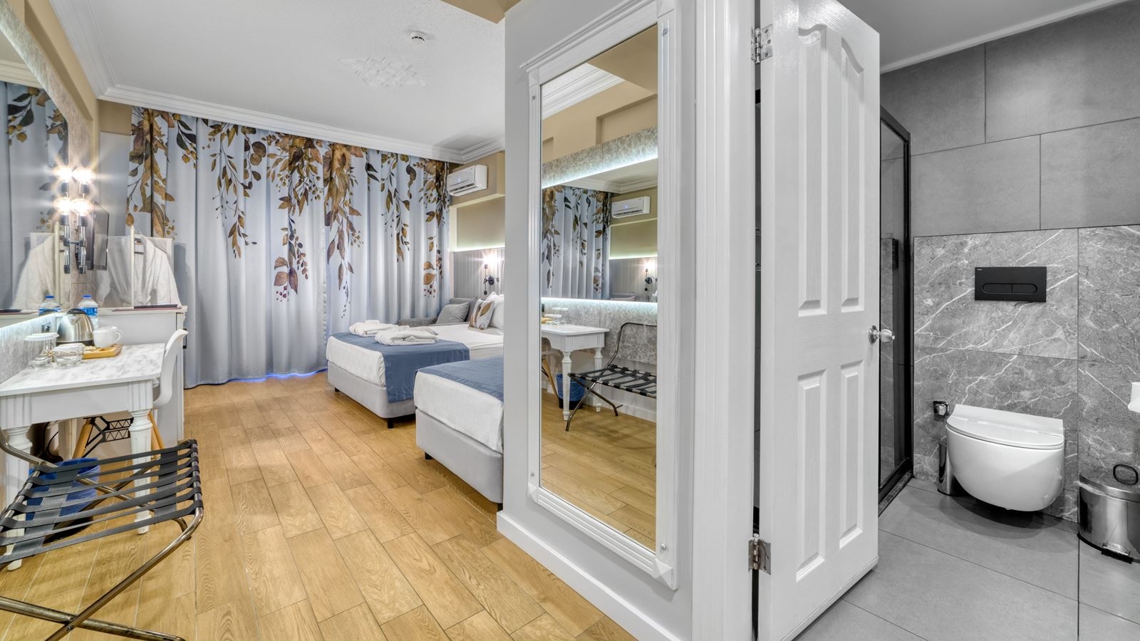 rooms-superior-room-land-view