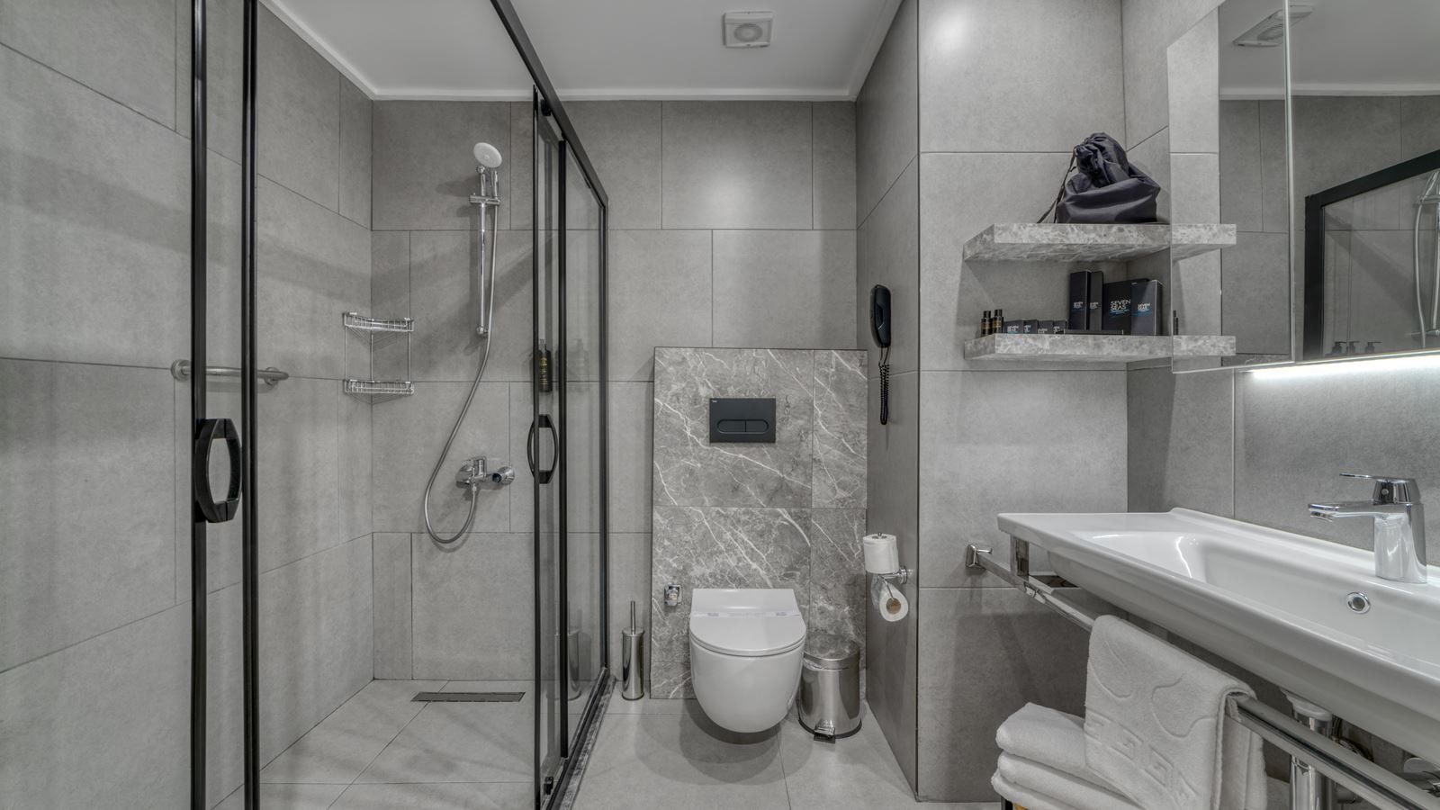 rooms-standard-room-land-view