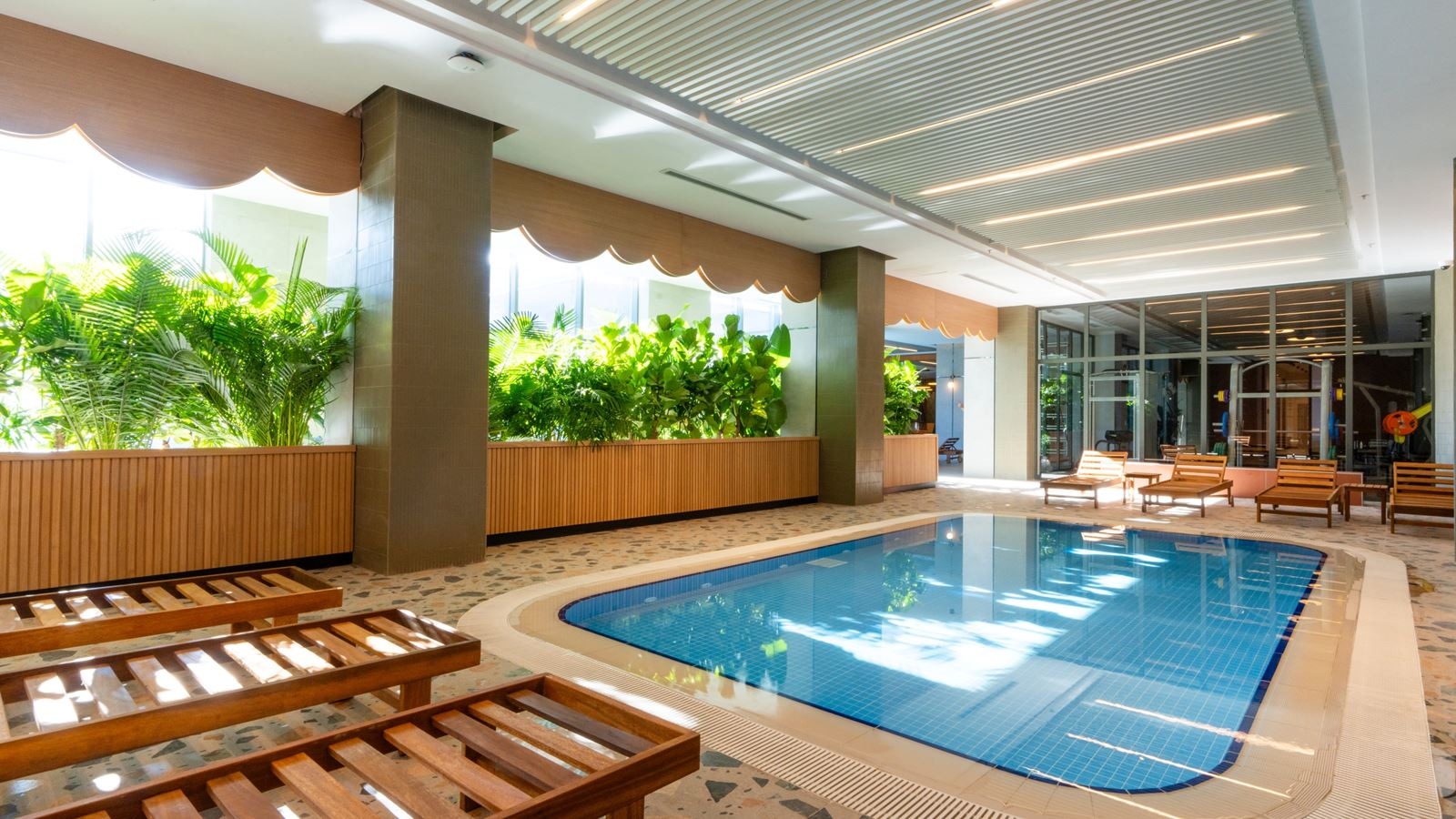 pools-indoor-pool