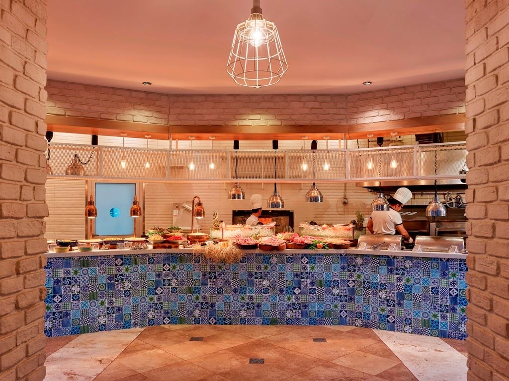 restaurants-zestful-bazaar-main-restaurant