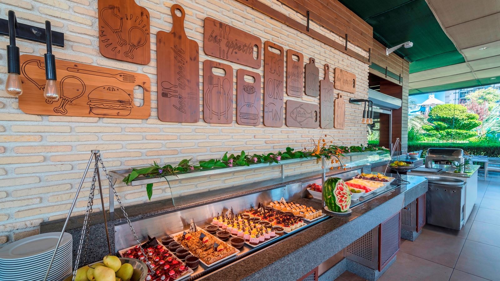 restaurants-the-garden-gourmet-restaurant