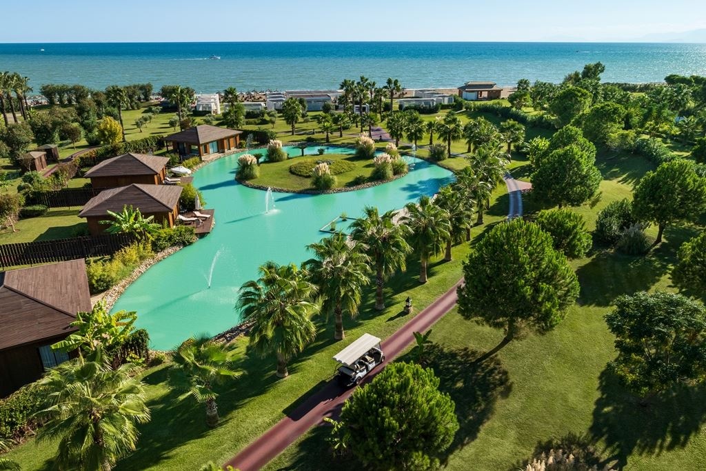 rooms-beach-villa-with-pool