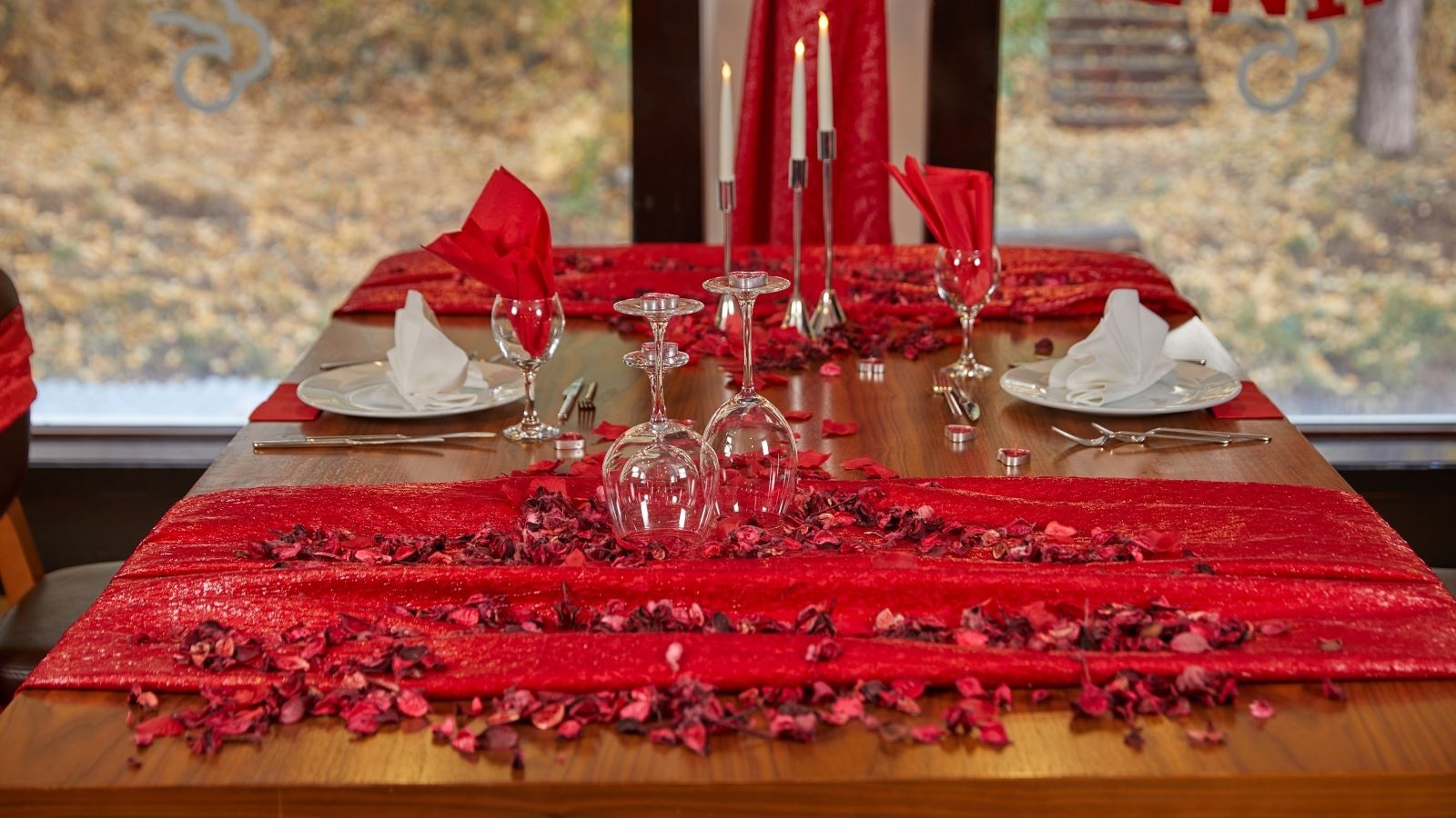 restaurants-restaurant