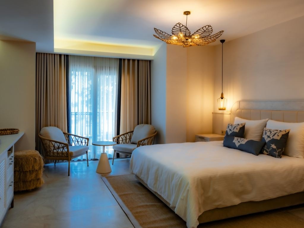 rooms-deluxe-room-garden-view