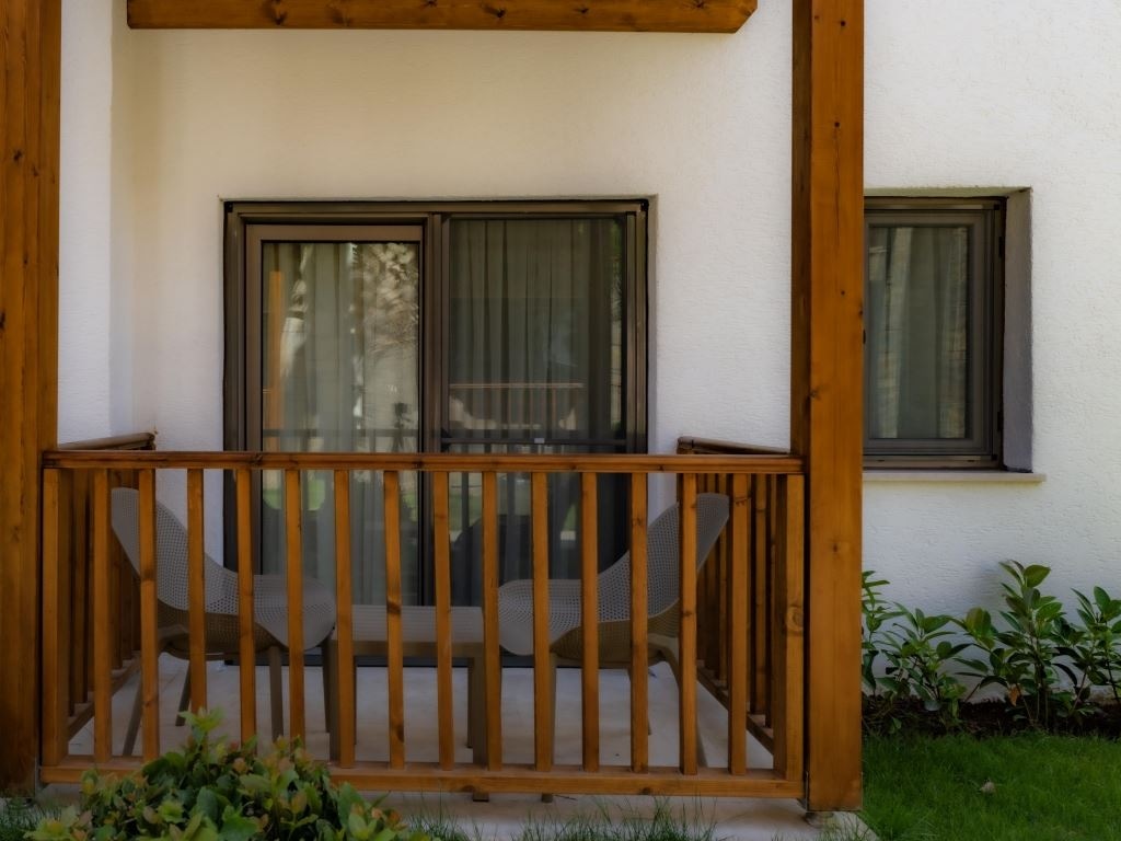 rooms-deluxe-room-garden-view