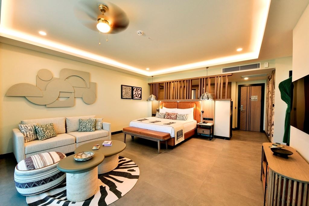 rooms-superior-jacuzzi-swim-up-infinity-sea-view