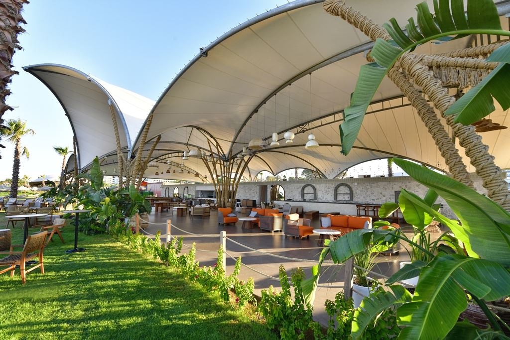 bars-javara-beach-bar