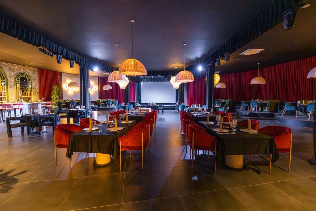 restaurants-lumière-cabaret-16+