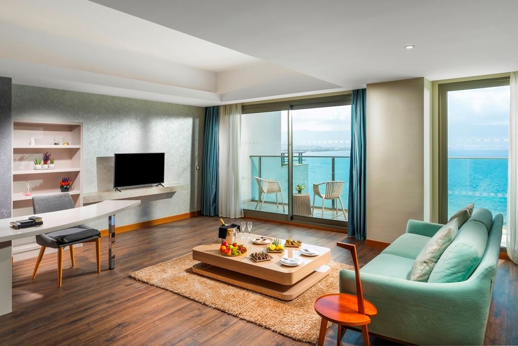 rooms-king-suite-sea-view