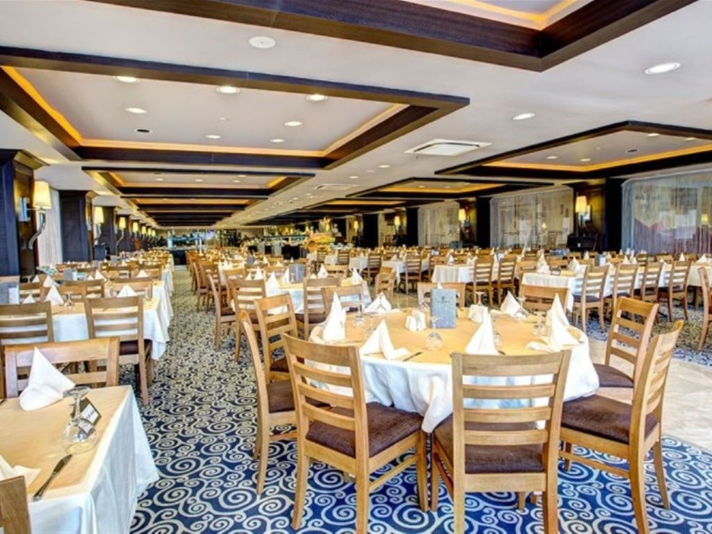 restaurants-restaurant