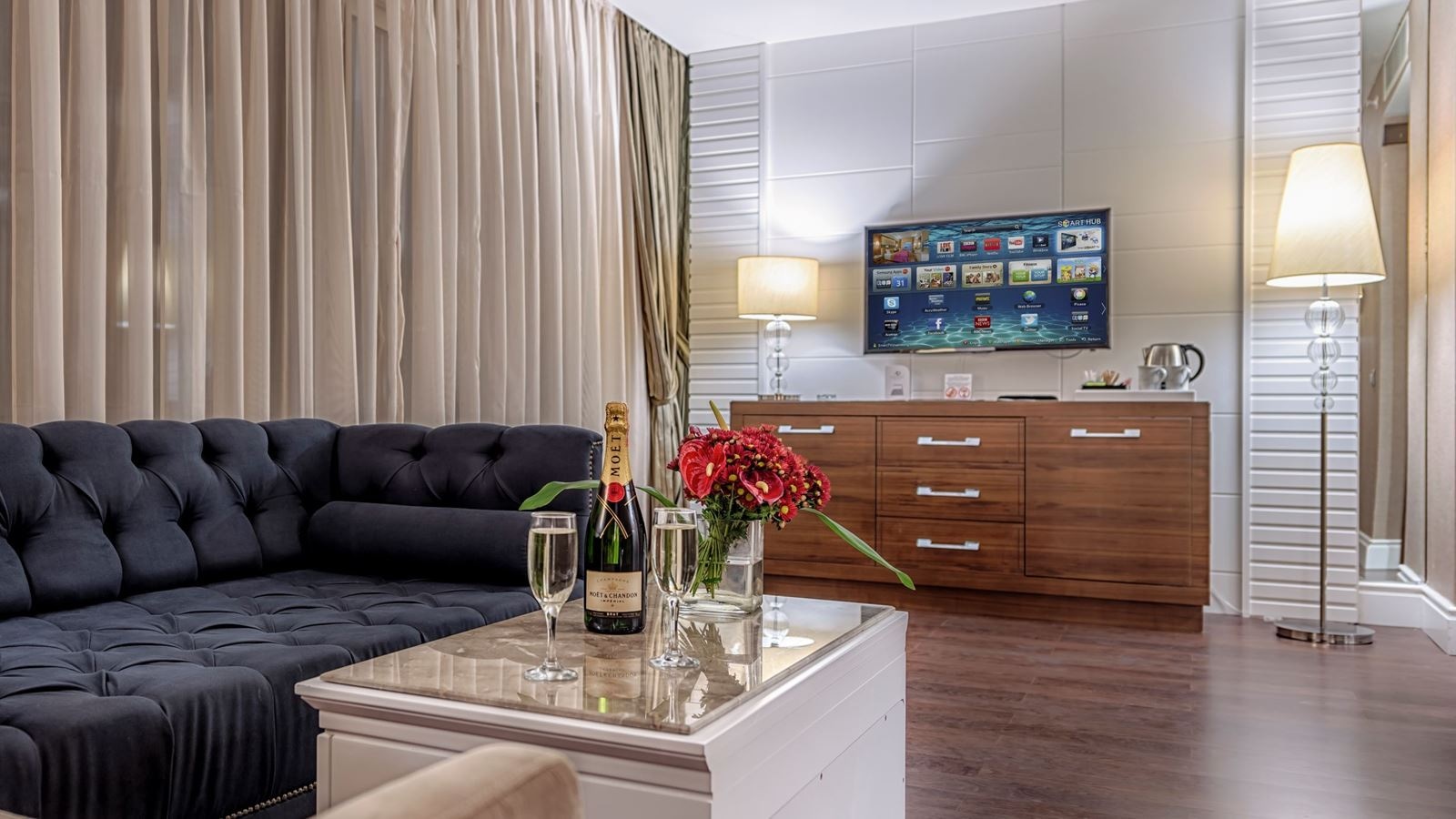 rooms-executive-suite