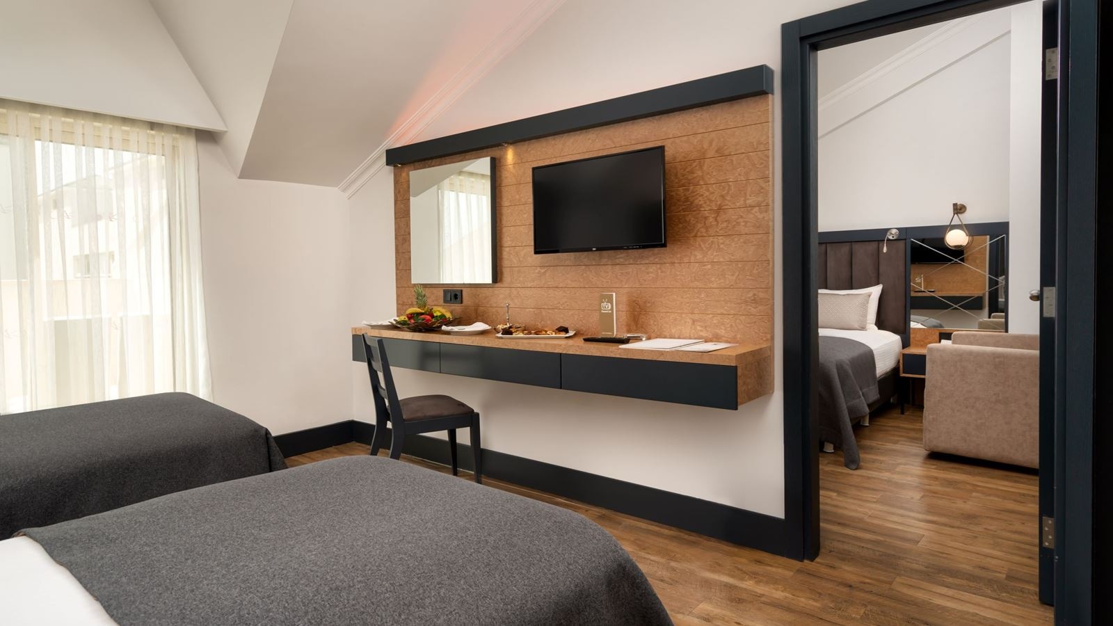 rooms-superior-famiy-room