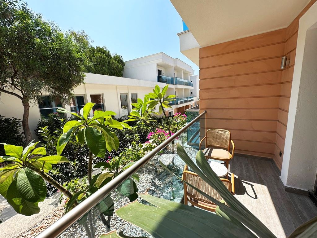 rooms-deluxe-room-with-balcony