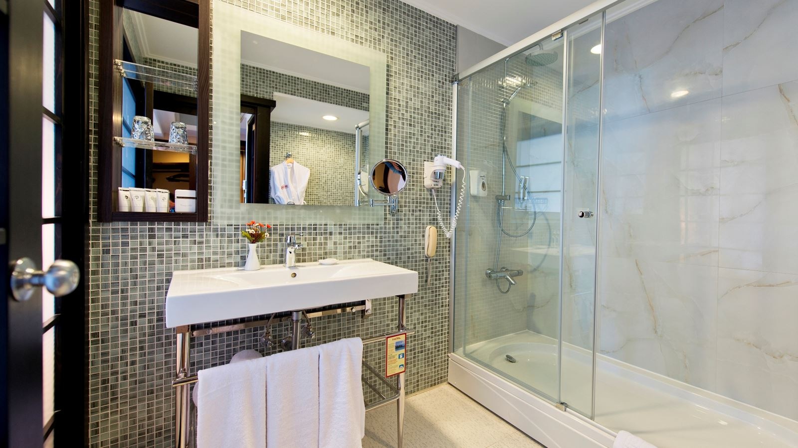 rooms-family-room