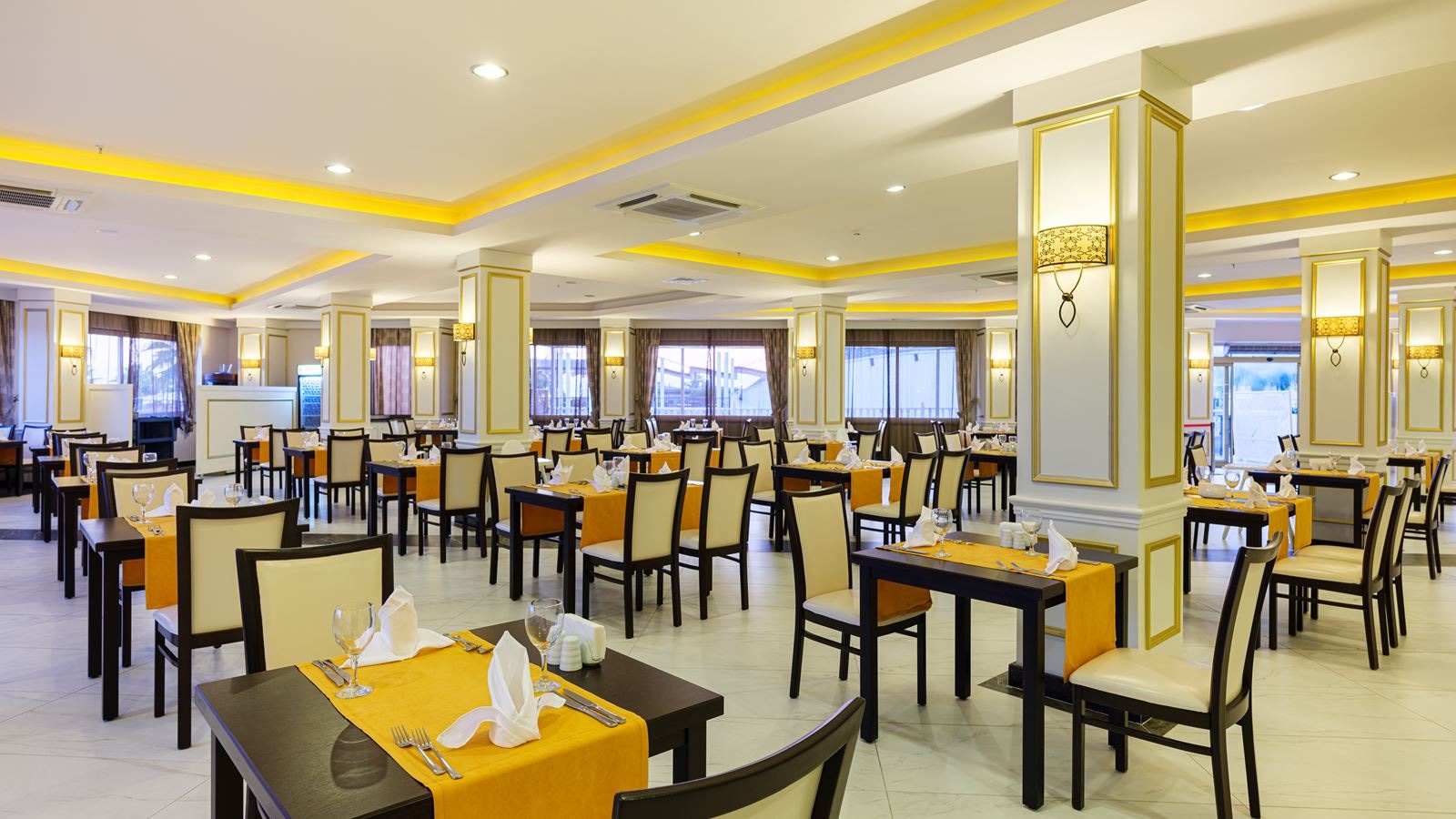 restaurants-main-restaurant