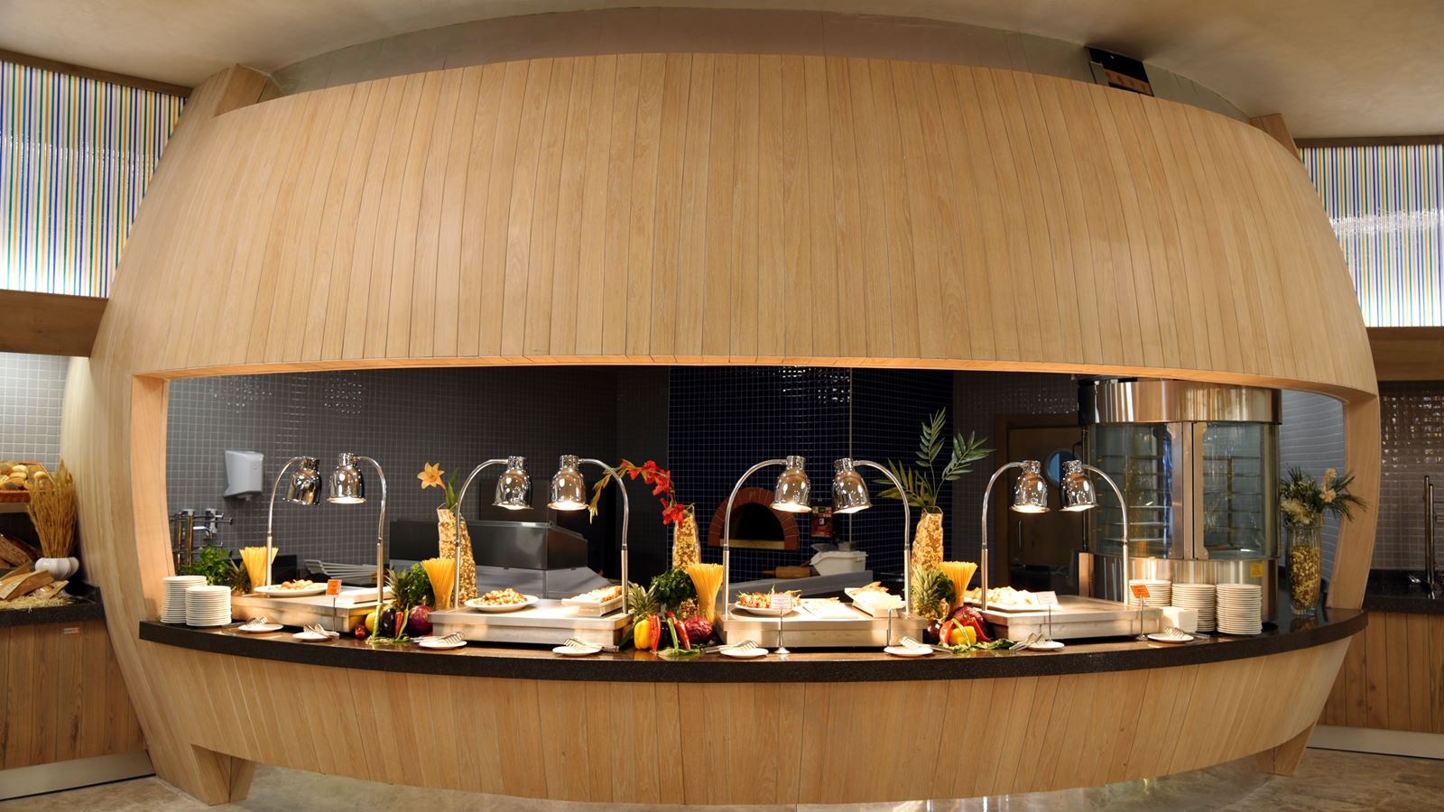 restaurants-royal-main-restaurant