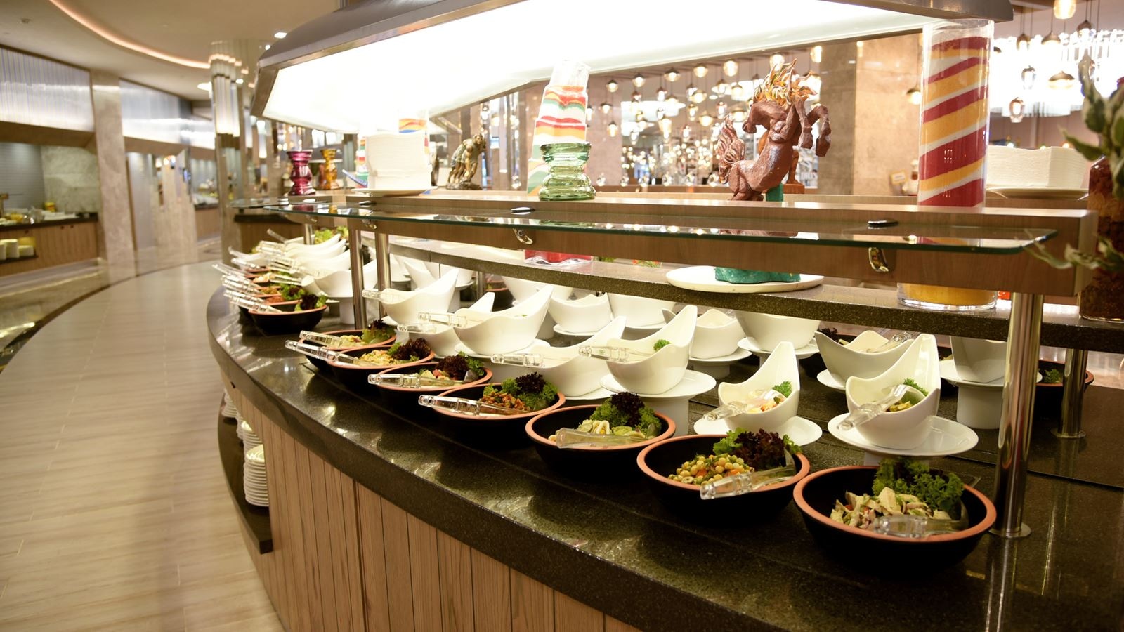 restaurants-royal-main-restaurant