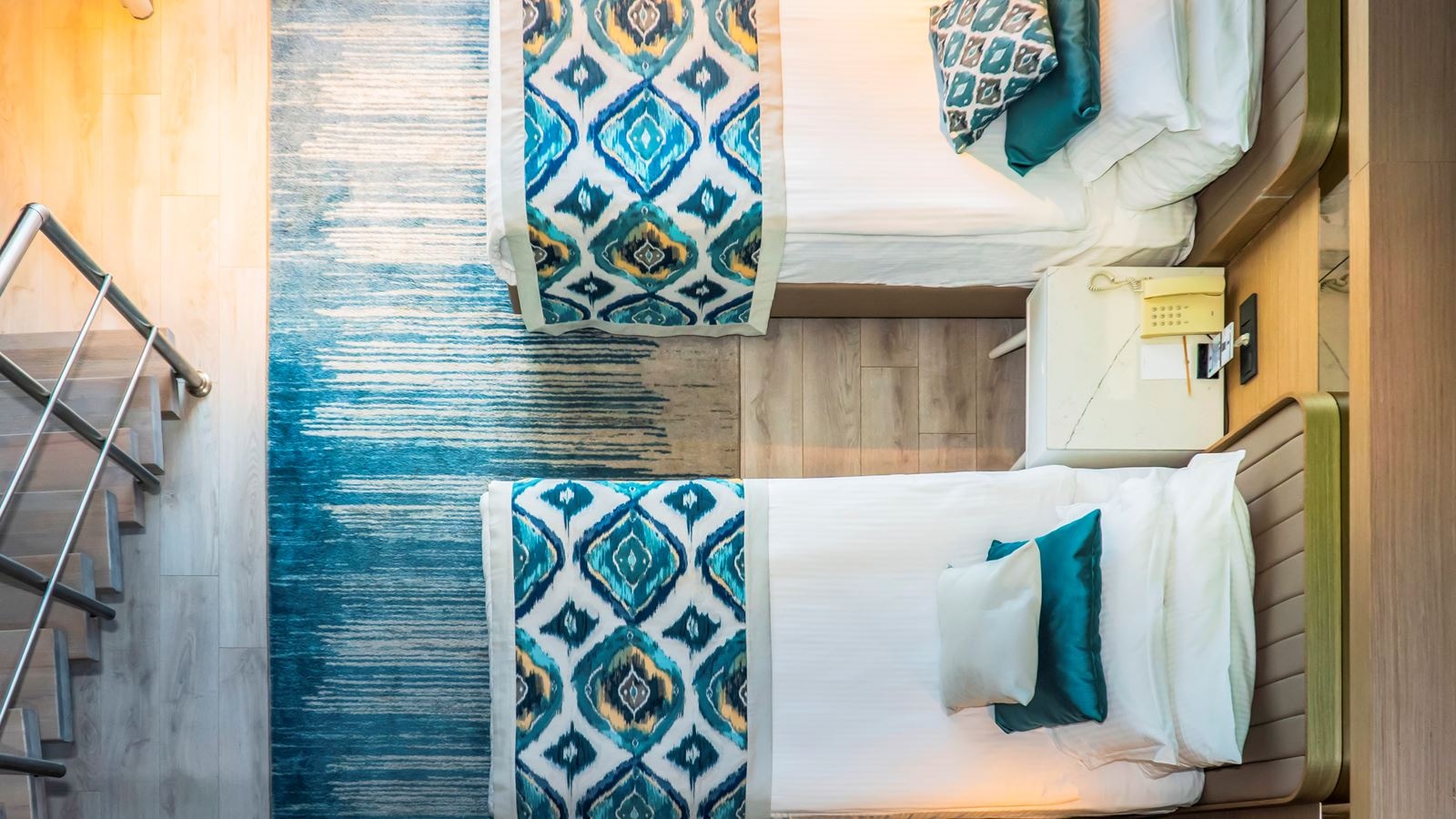 rooms-duplex-family-room