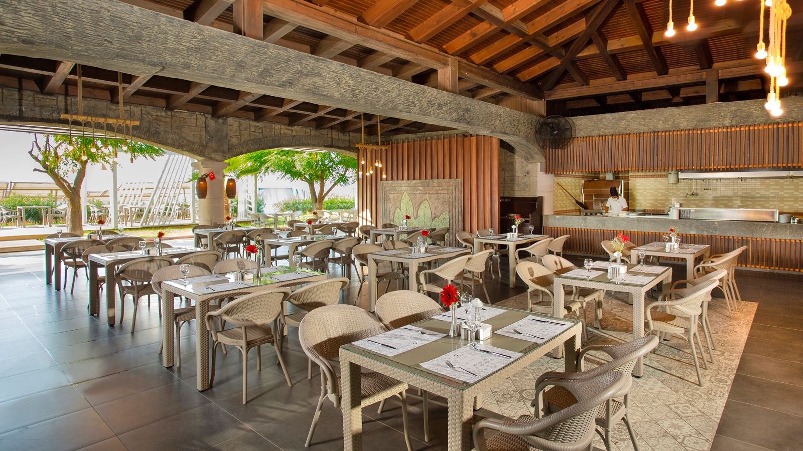 restaurants-paranzo-beach-snack-restaurant