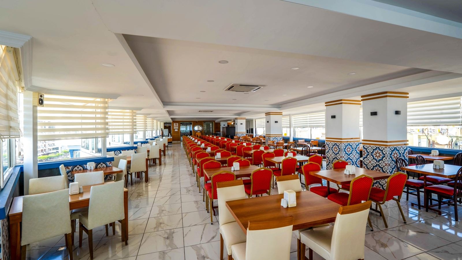 restaurants-main-restaurant