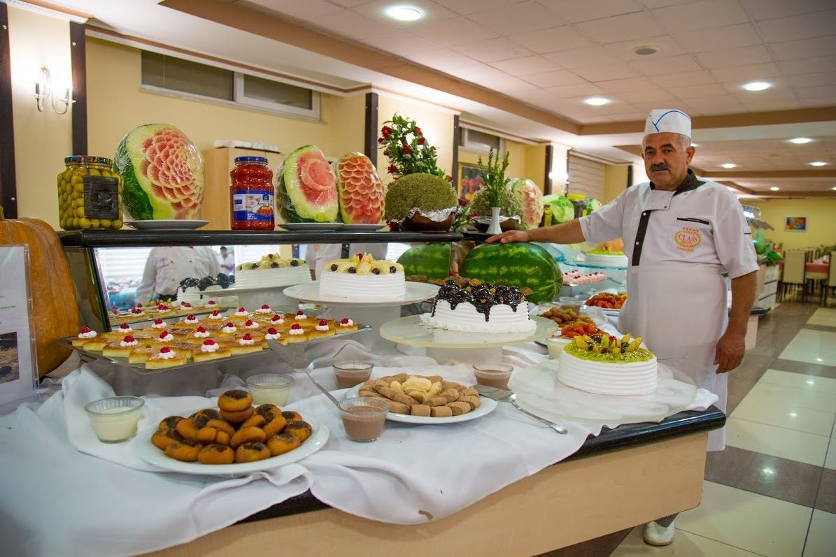 restaurants-first--class-hotel-ana-restaurant