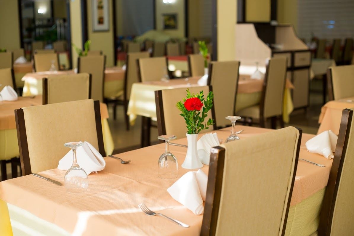 restaurants-first--class-hotel-ana-restaurant
