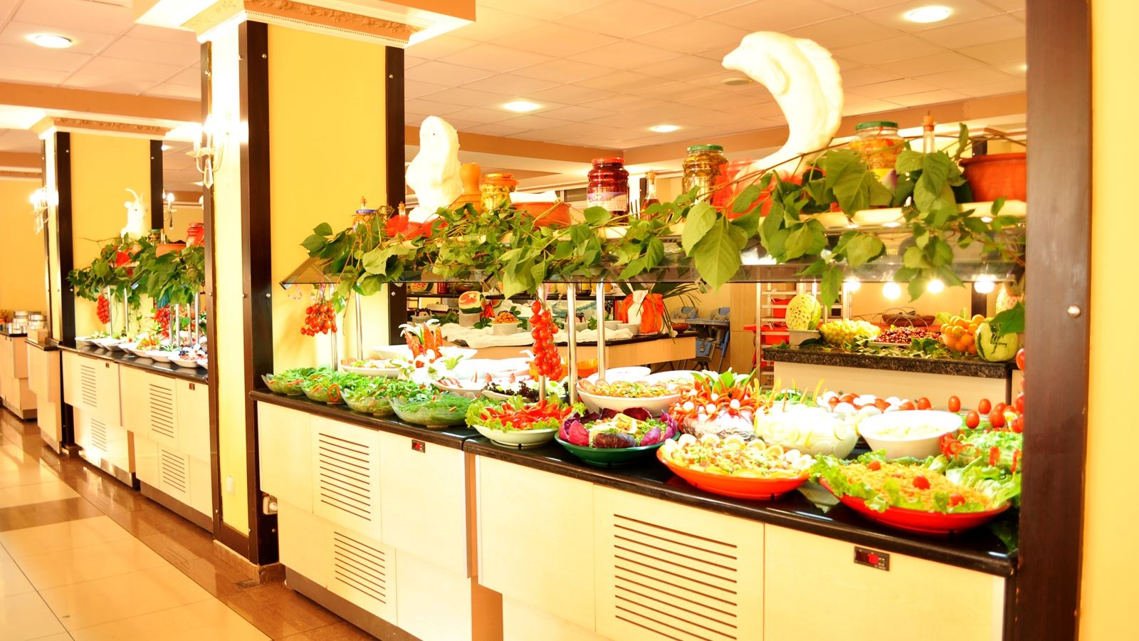 restaurants-first--class-hotel-ana-restaurant