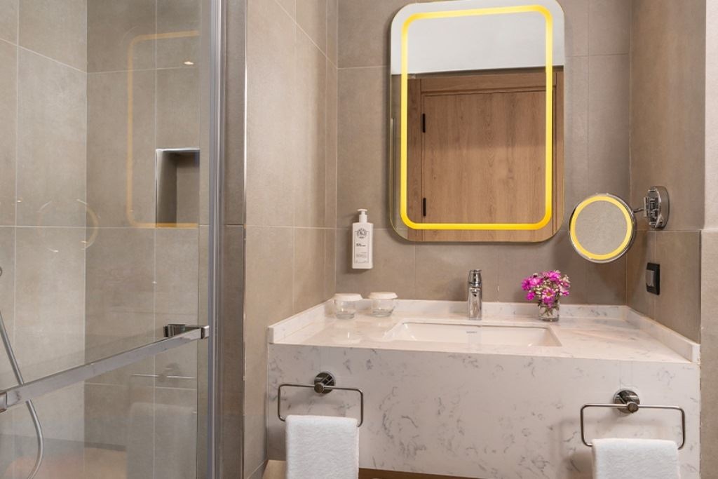 rooms-superior-queen-room