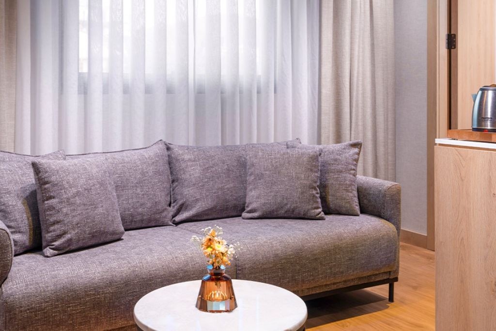 rooms-family-room-2bedrooms