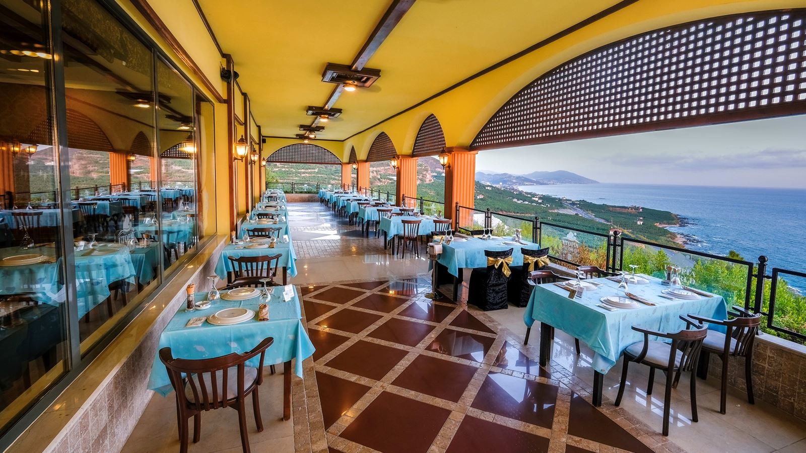 restaurants-alacarte-restaurant