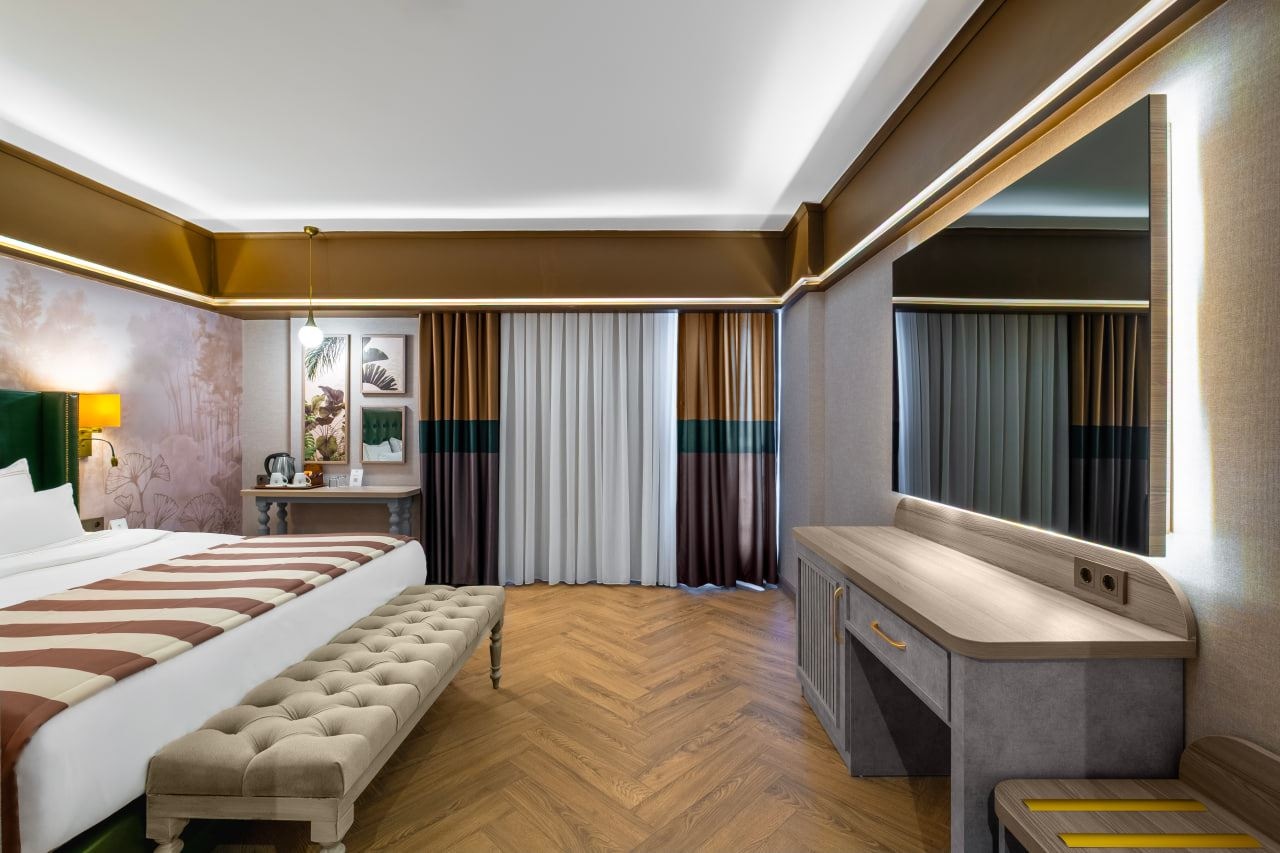 rooms-corner-suite-room
