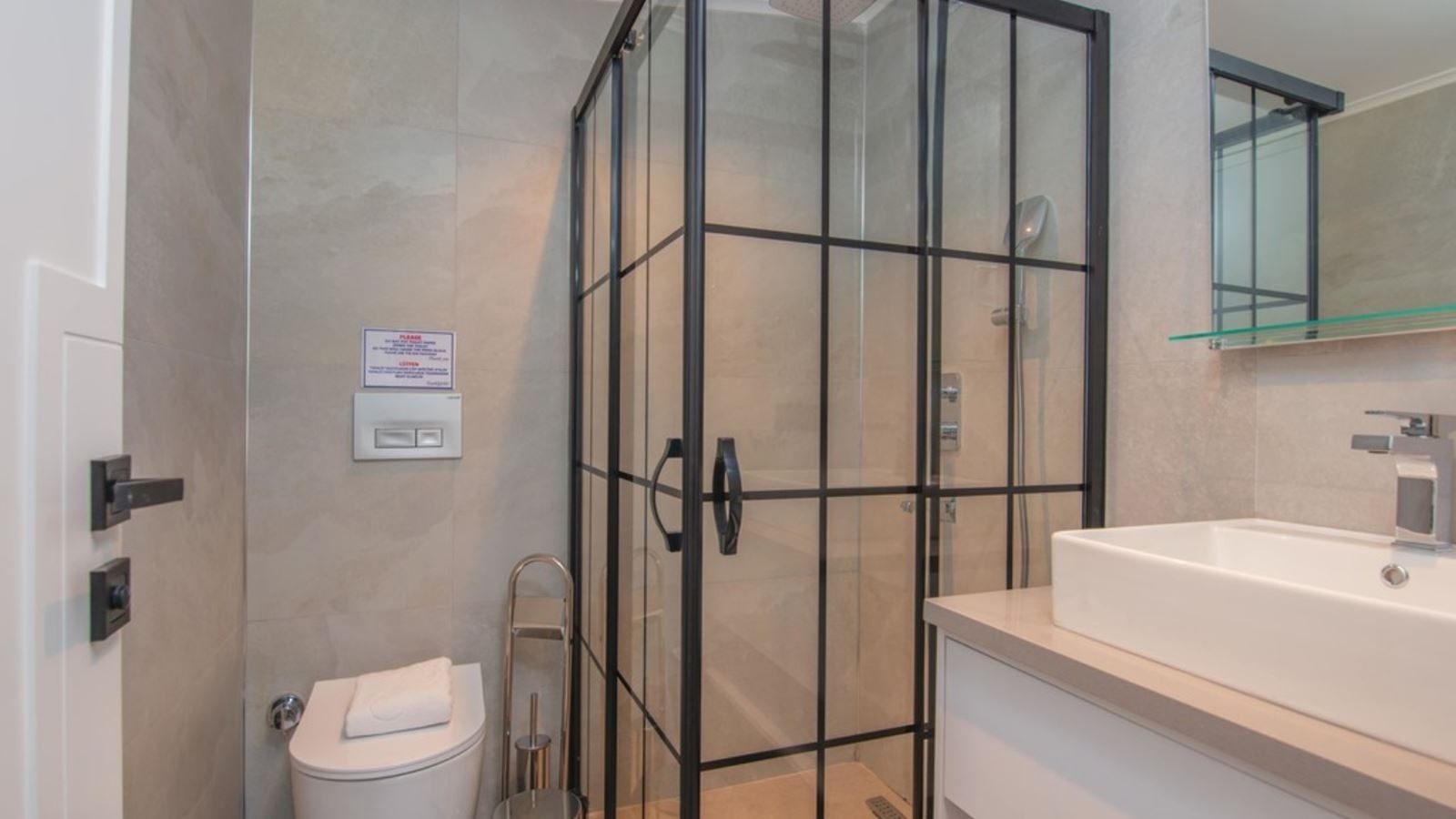 rooms-teras-jakuzi-suit