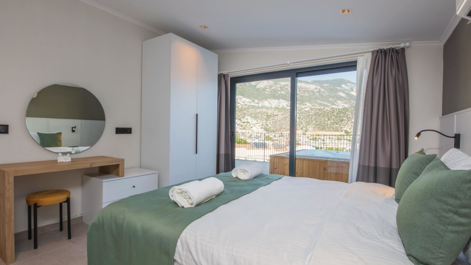 rooms-teras-jakuzi-suit