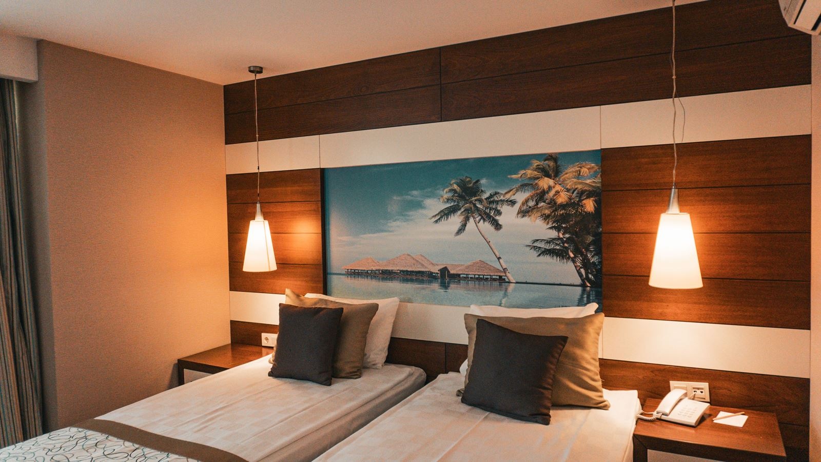 rooms-economy-room-without-balcony