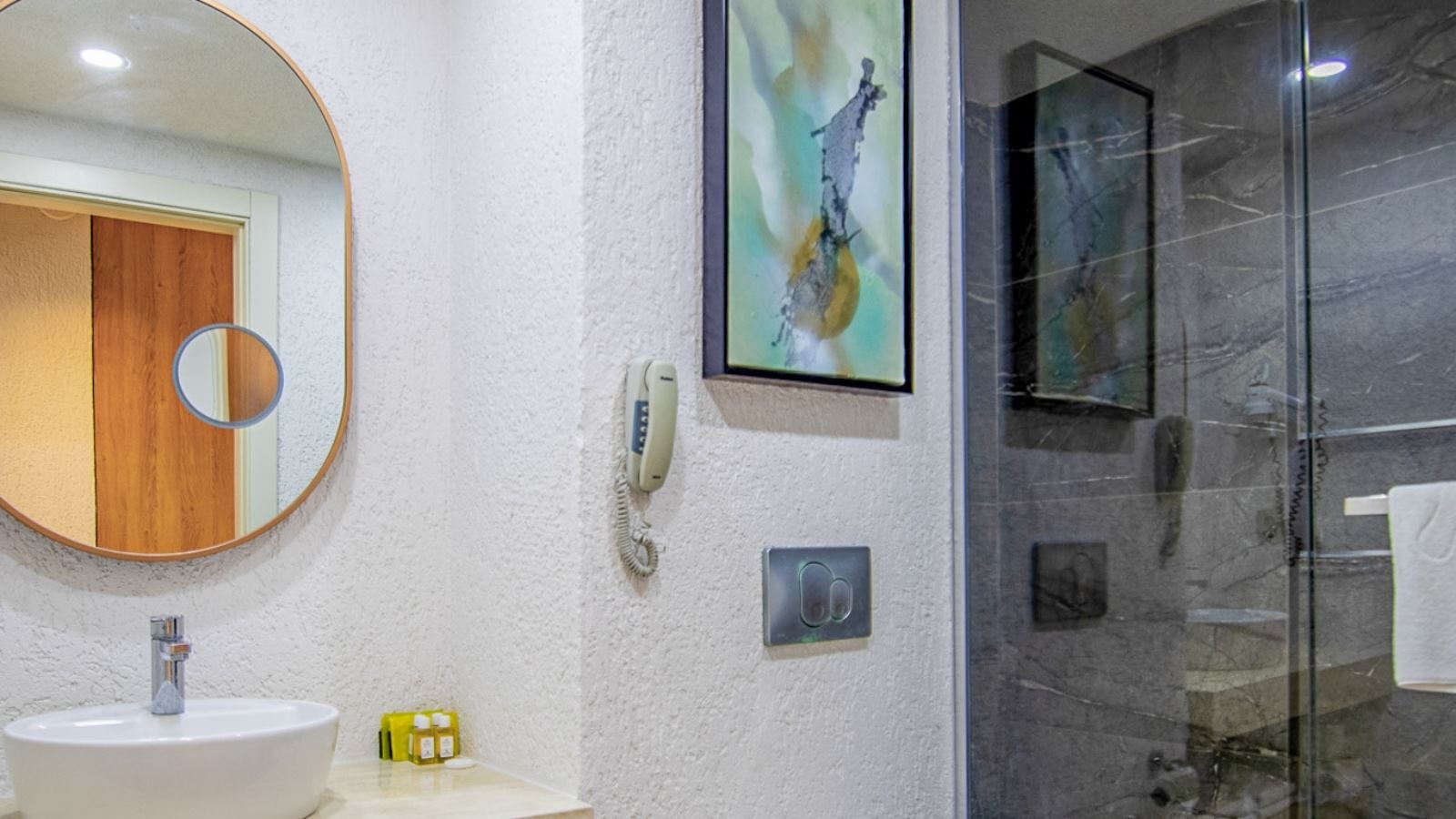 rooms-main-building-bunkbed-room