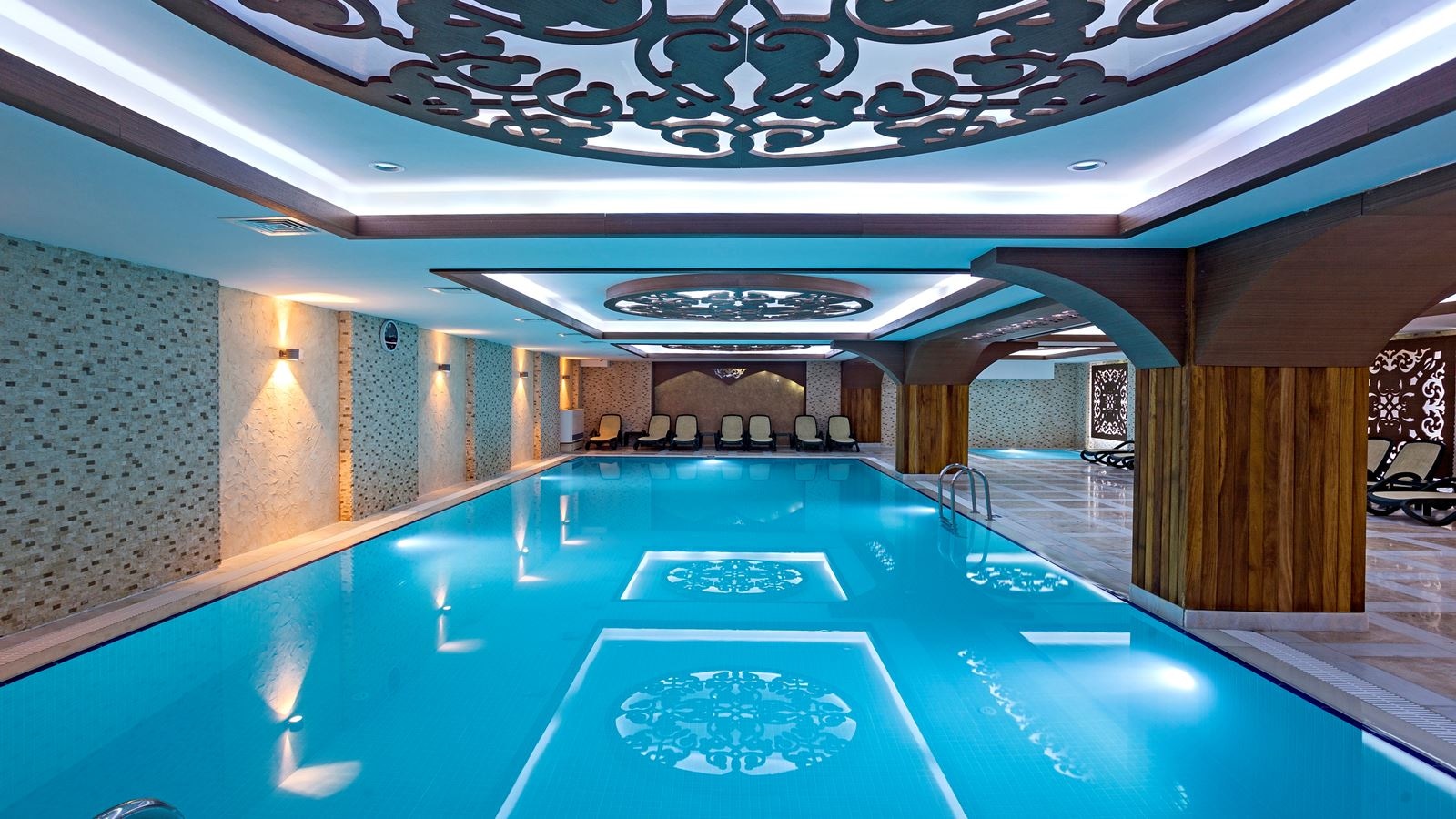 pools-indoor-pool