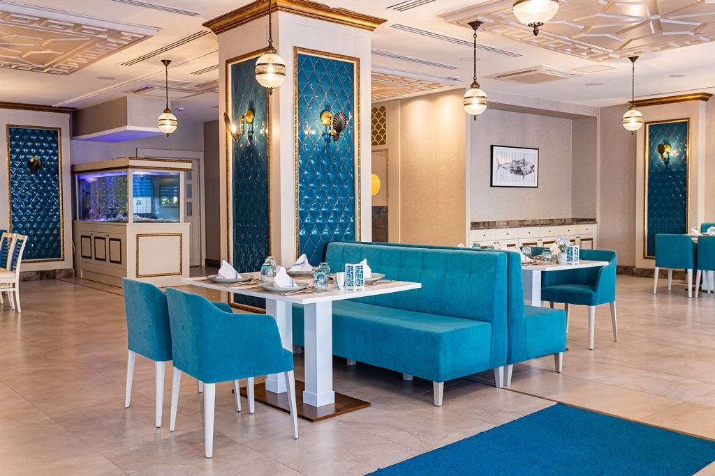 restaurants-aqua-blue-ala-carte