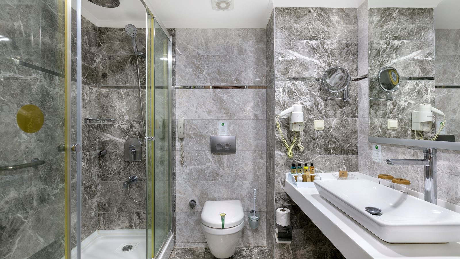 rooms-garden-deluxe-room-sea-view