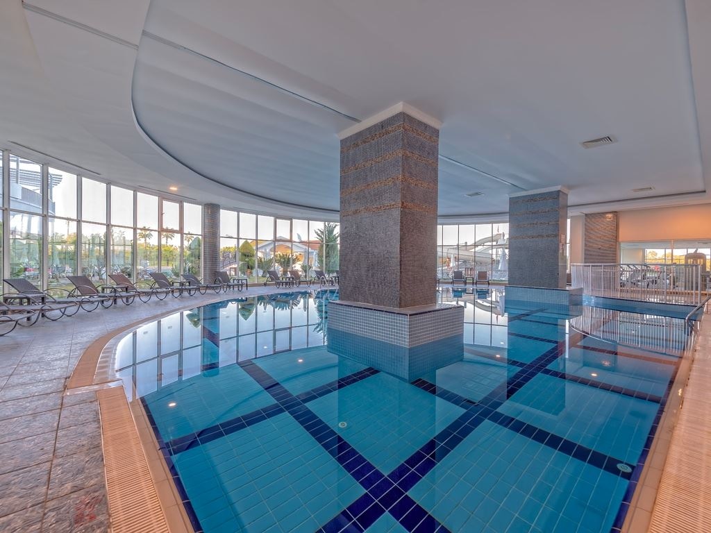 pools-indoor-pool