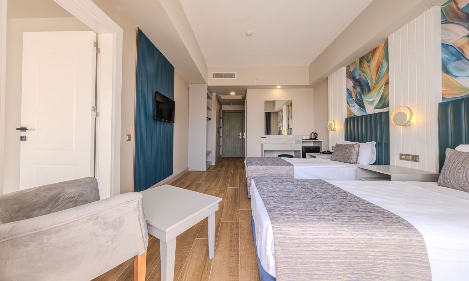 rooms-family-room-ii