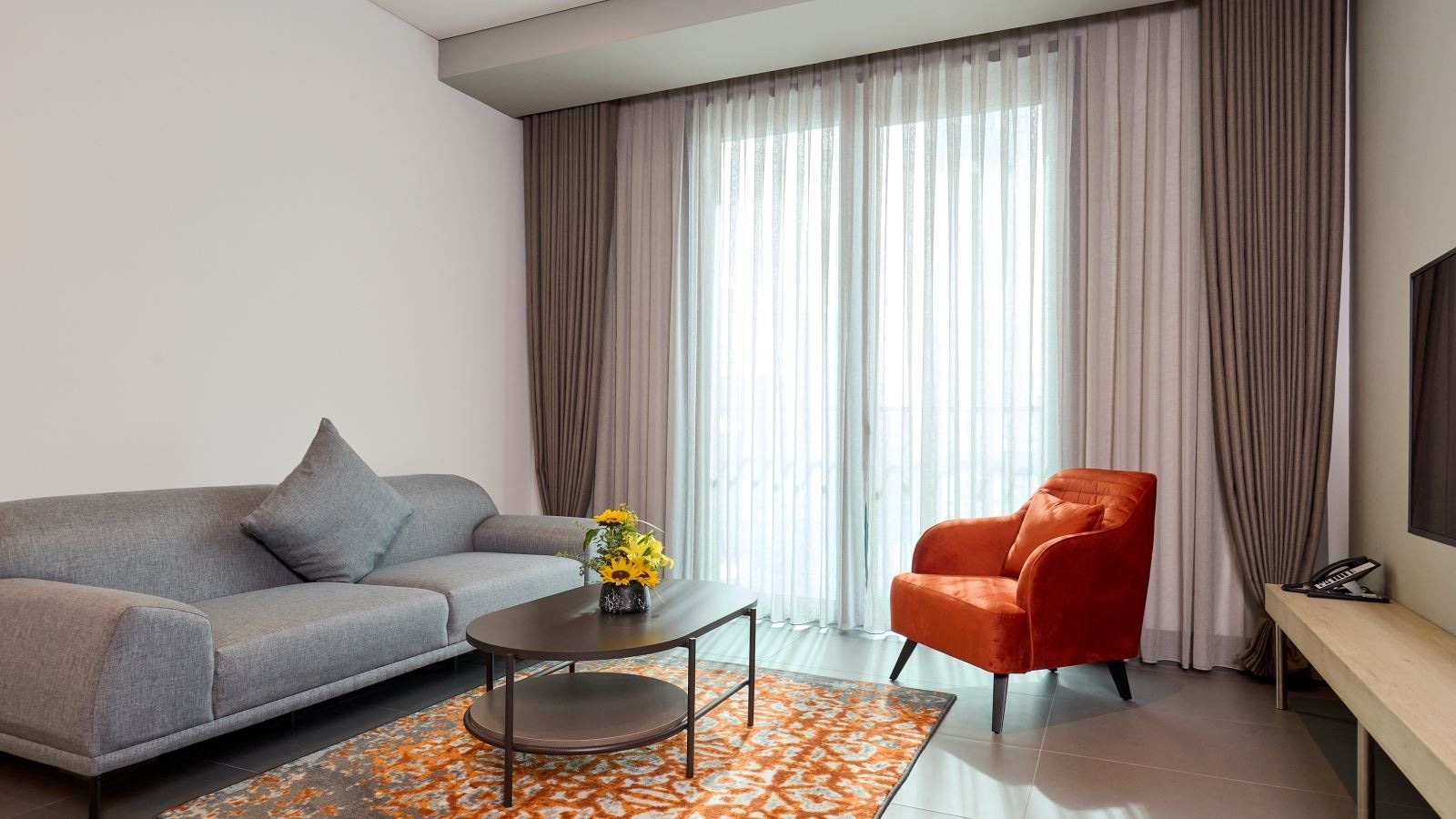 rooms-one-bedroom-apartment-with-terrace