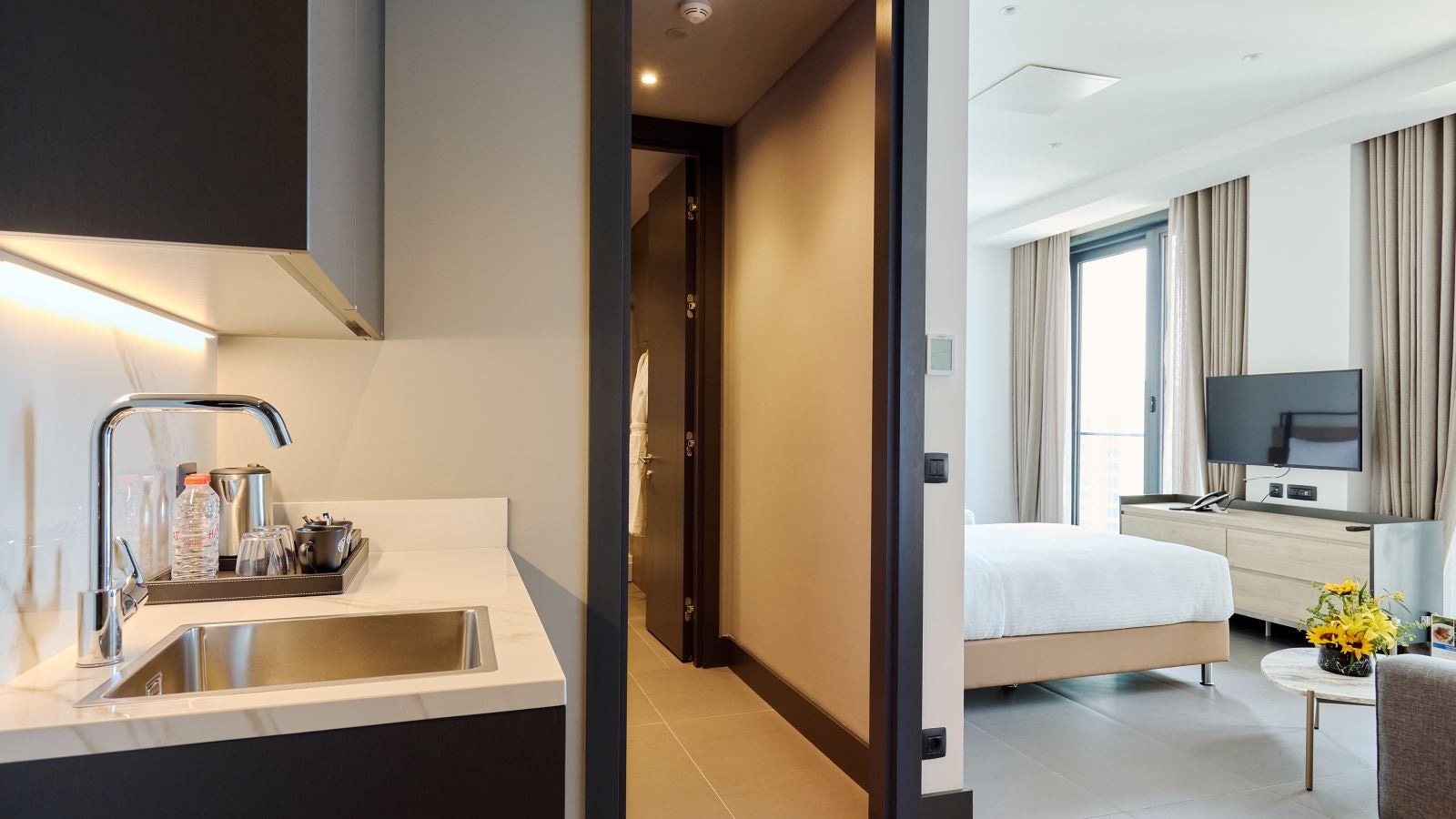 rooms-family-two-bedroom-suite